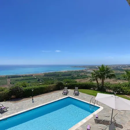 Sleeps 9 With Pool Air Con And Wifi Villa